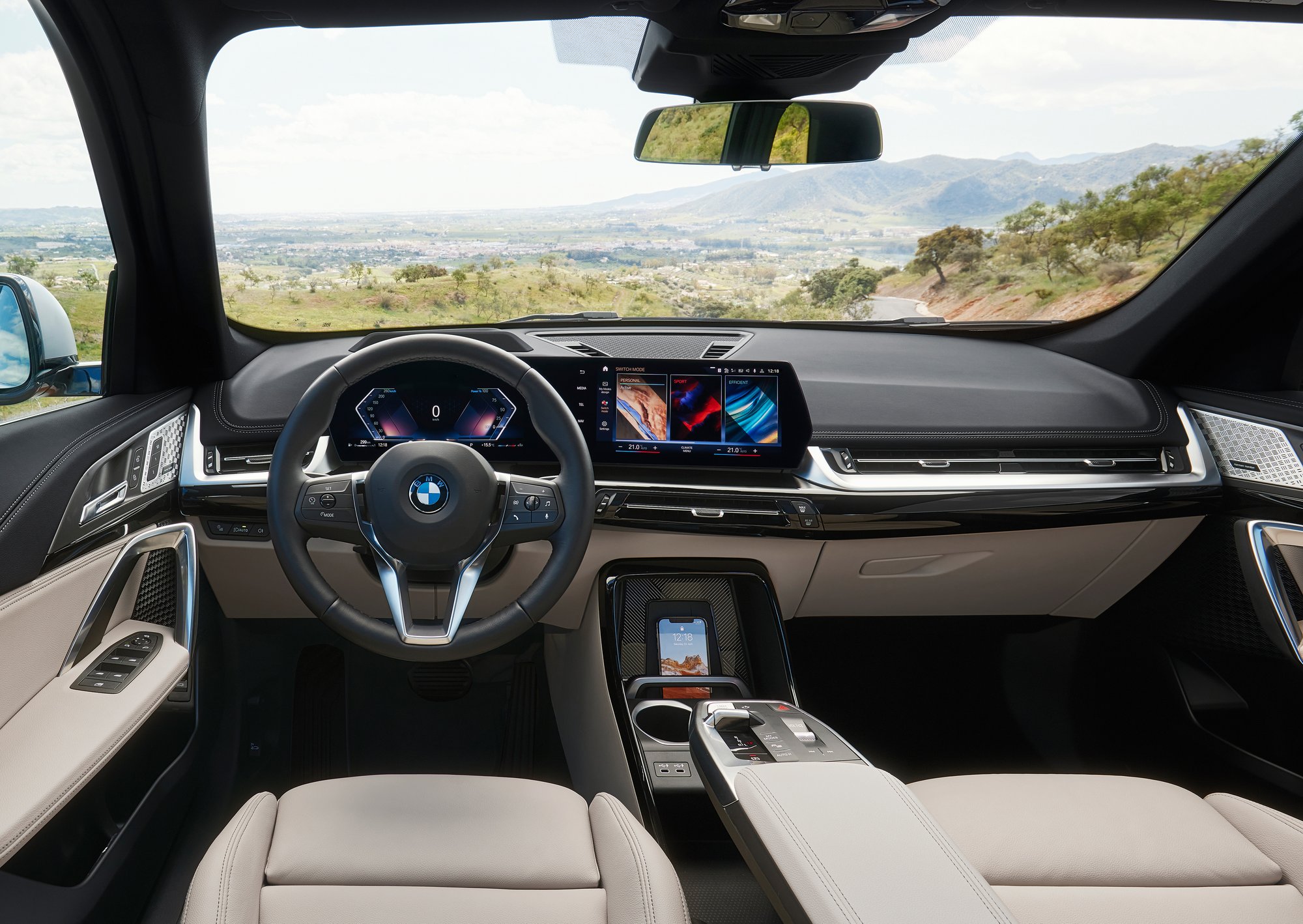 P90465611_highRes_the-all-new-bmw-x1-x