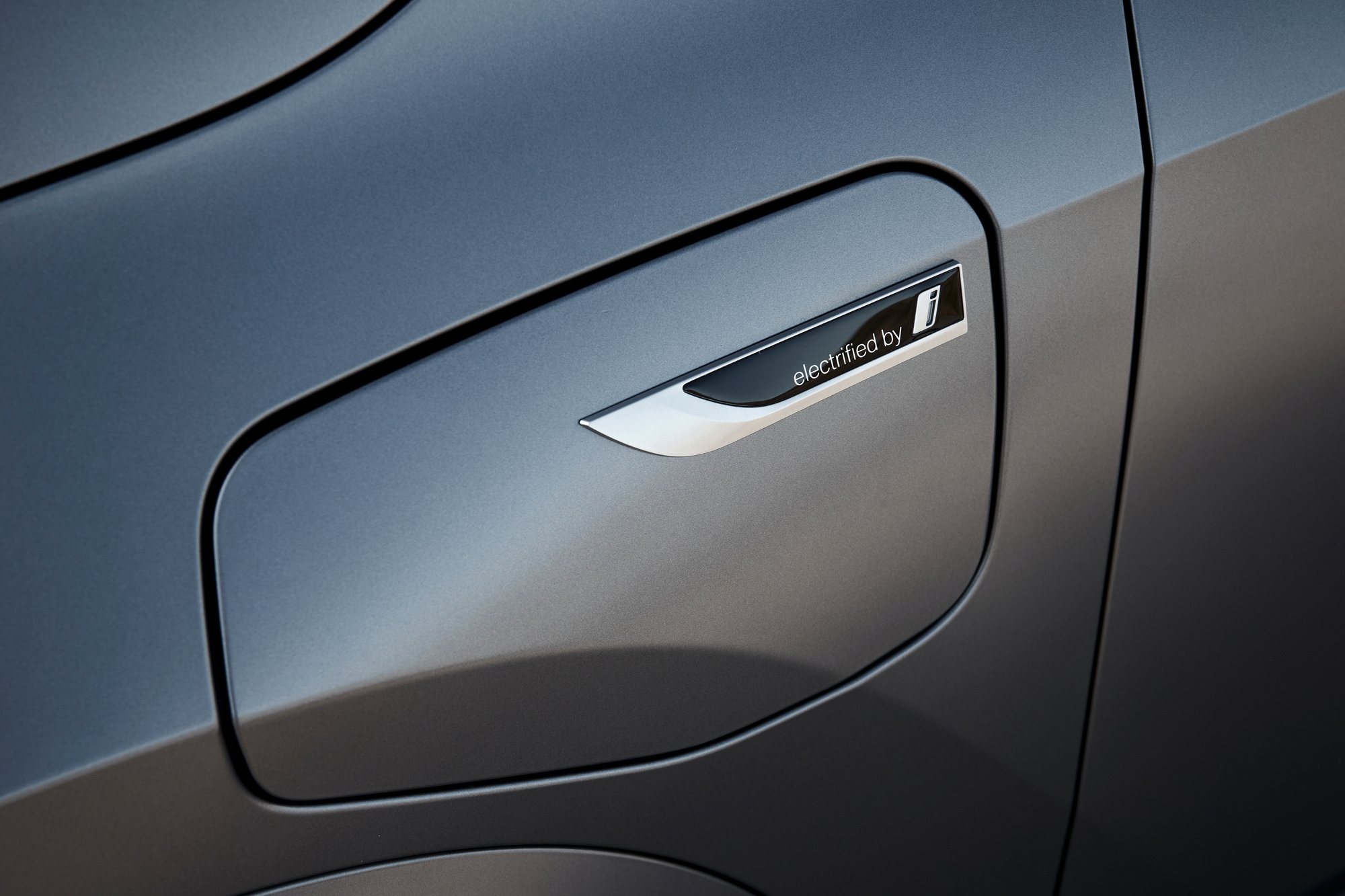 P90465647_highRes_the-all-new-bmw-x1-x