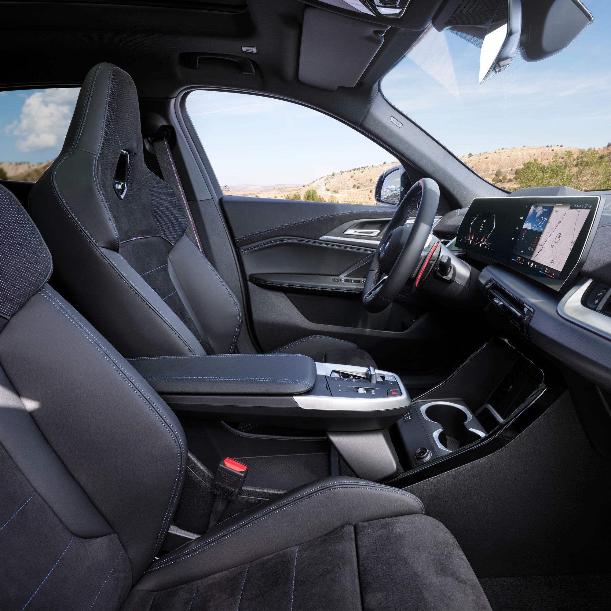 P90525148_highRes_the-all-new-bmw-x2-m